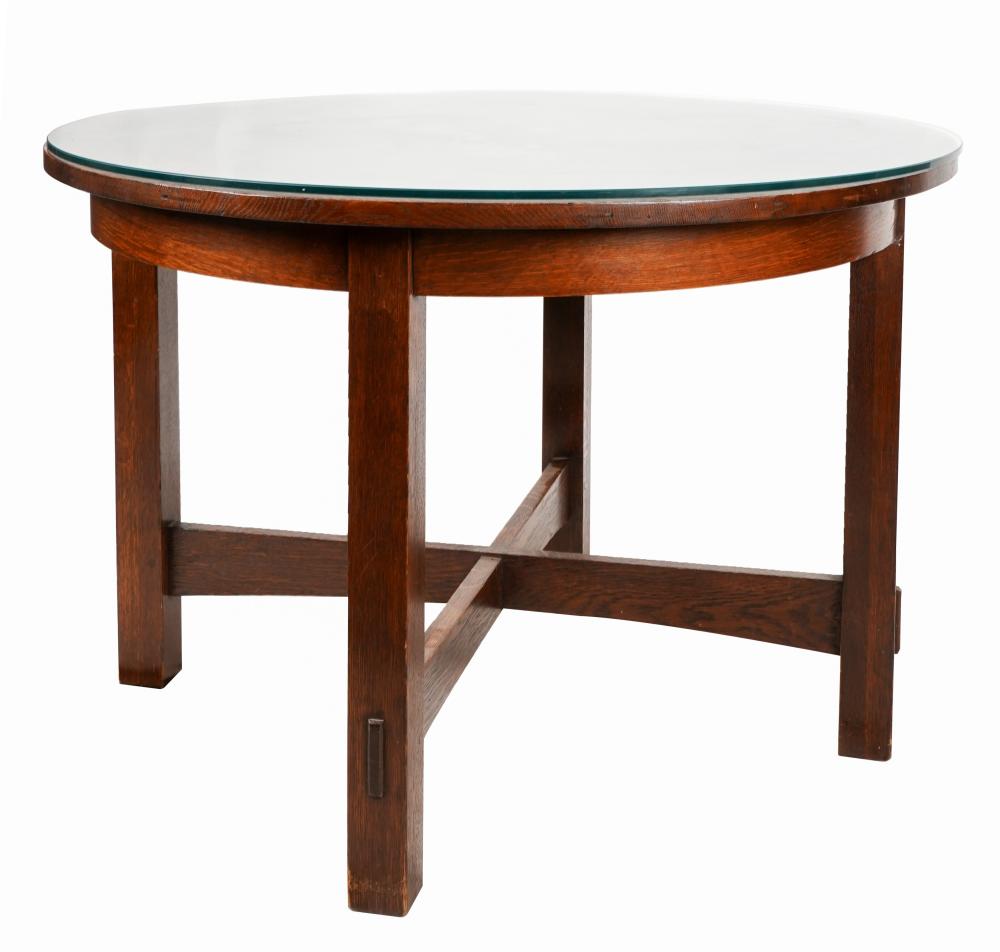 L JG STICKLEY ROUND DINING TABLEearly 30096c
