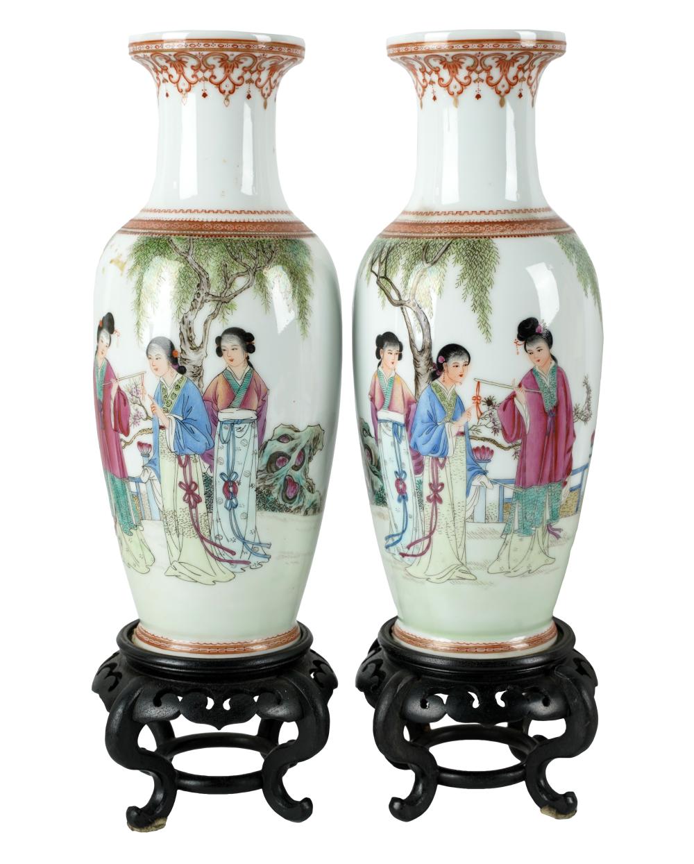 PAIR OF CHINESE PORCELAIN VASESred 30099a