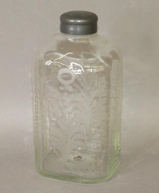 BLOWN UNCOLORED GLASS CASE BOTTLE  300bfa