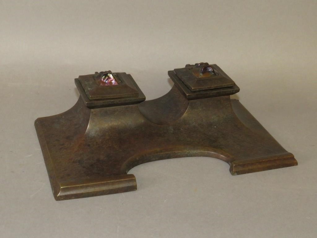 TIFFANY DESK INK STANDca. 1910; bronze