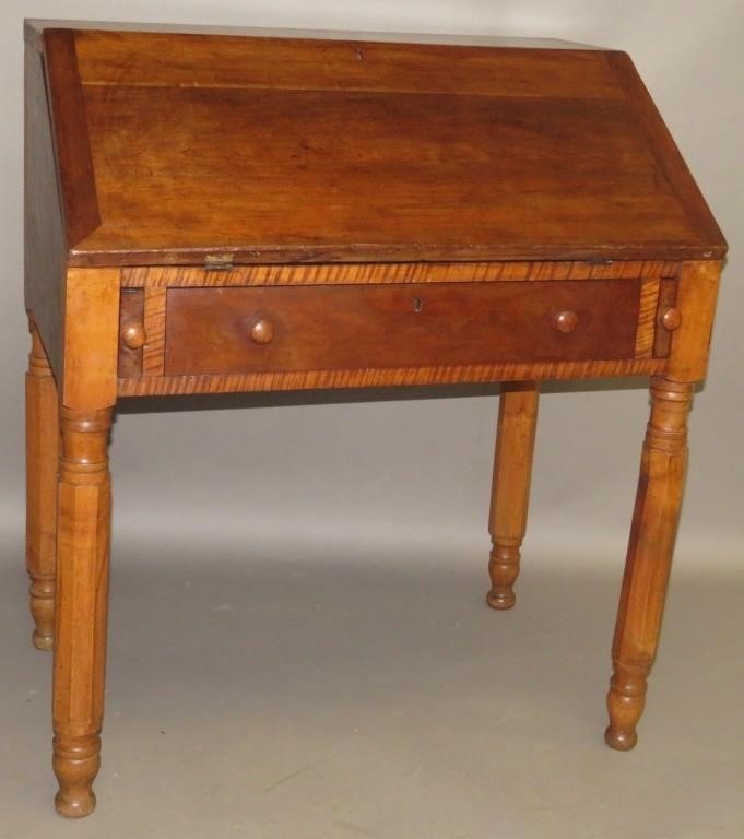 SLANT LID DESK ON LEGSca. 1860; in cherry