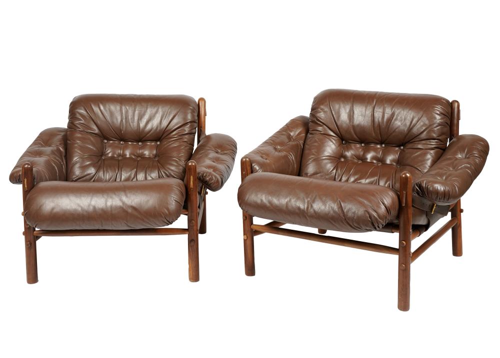 PAIR OF SCANFORM LOUNGE CHAIRSafter