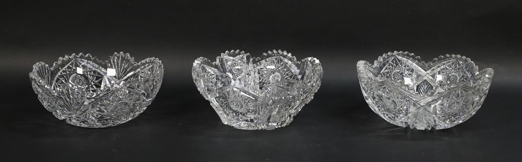 3 CUT GLASS BOWLS3 cut glass bowls.