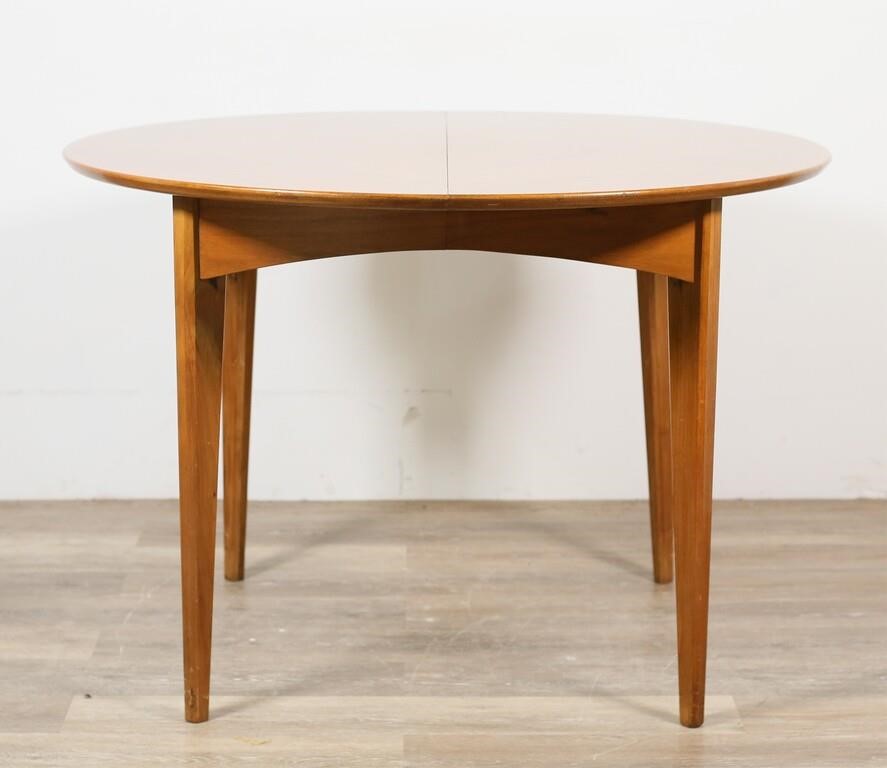 MID CENTURY DINETTE TABLE ATTRIBUTED 2fea37