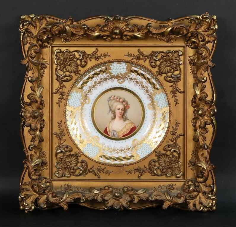 ROYAL VIENNA STYLE CABINET PLATE