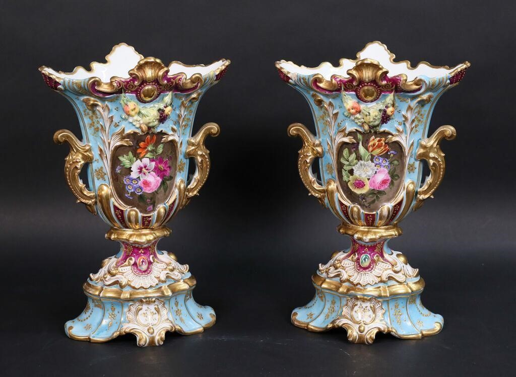 PAIR OF OLD PARIS PORCELAIN VASESPair 2feb46