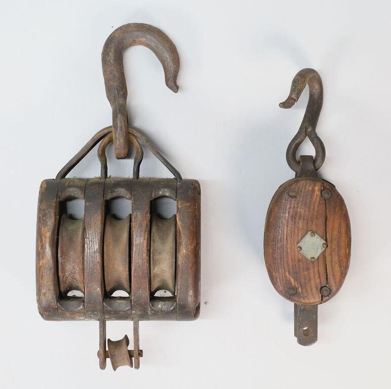 2 BLOCK & TACKLE PULLEYS2 vintage wood