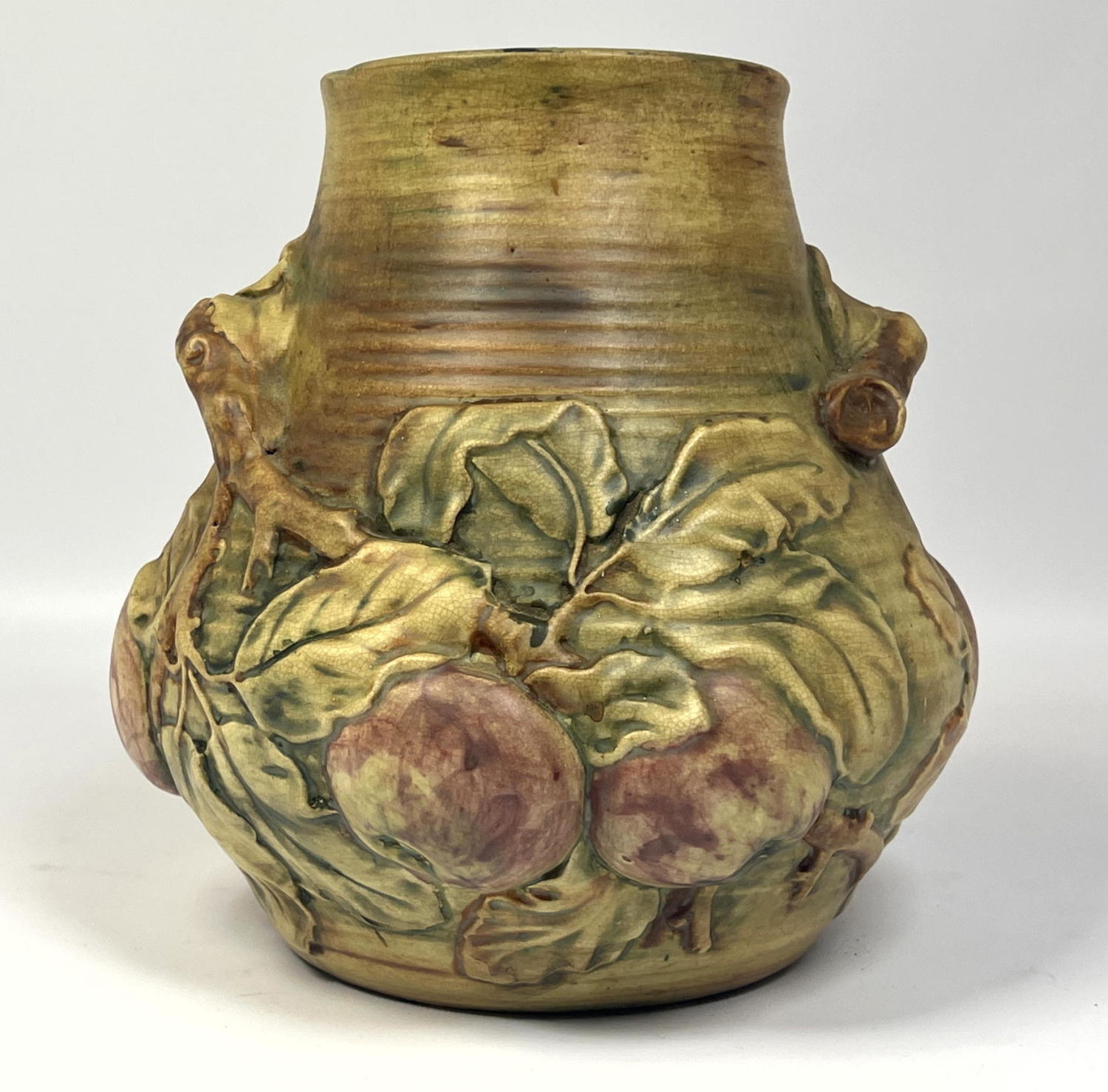 Weller Art pottery vase 

Dimensions: