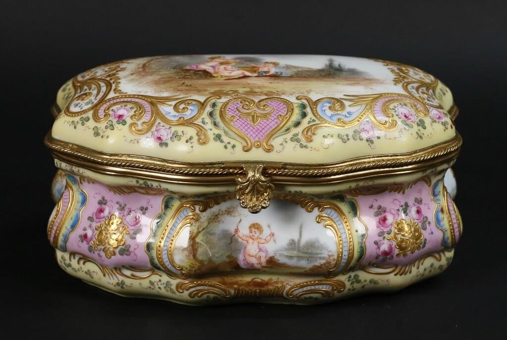 SEVRES STYLE PORCELAIN BOX SIGNED 2febdd