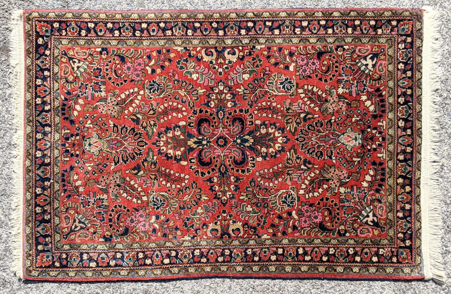 5'3 x 3'4 Handmade Sarouk Carpet