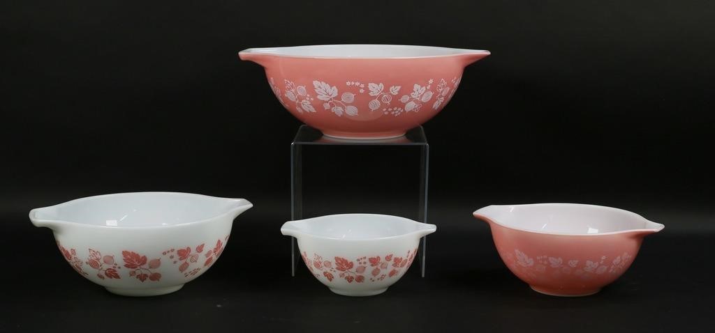 SET OF 4 PYREX GOOSEBERRY PINK NESTING