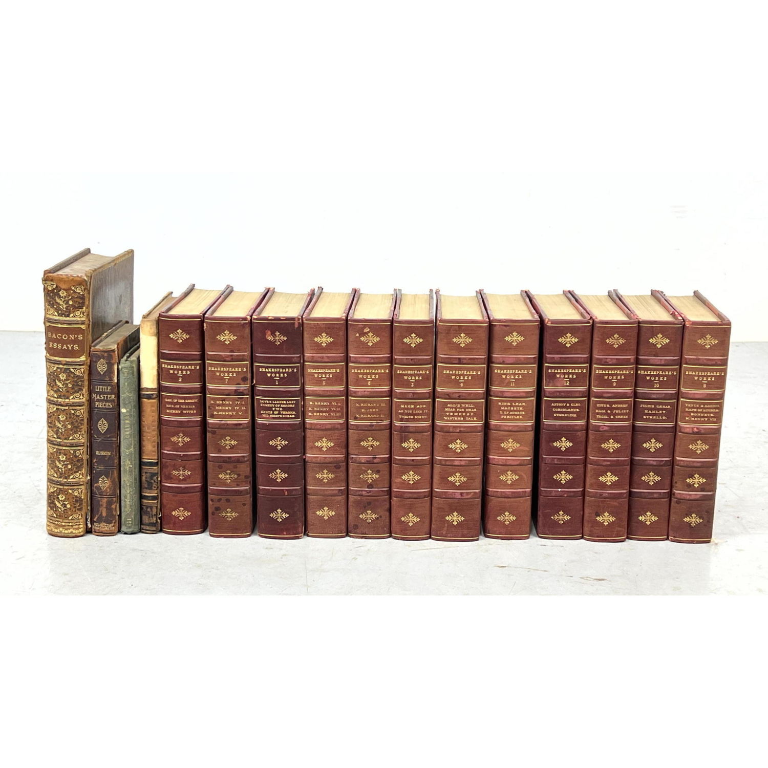 Vintage Leather bound books Shakespeare  2fee68