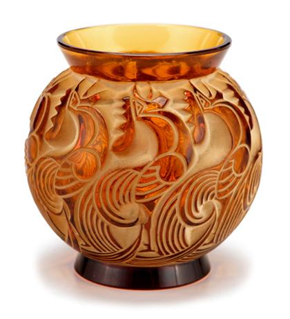 Small Lalique 'La Mans' glass vase