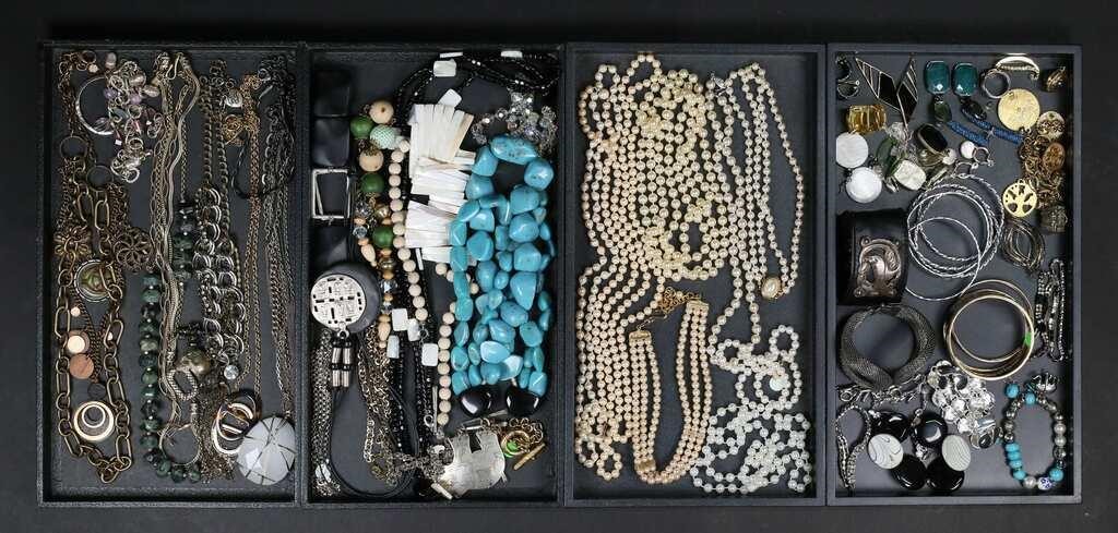 LOT OF COSTUME JEWELRY INCLUDING