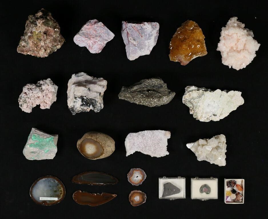 COLLECTION OF MINERALS SELENITE 2fef2e