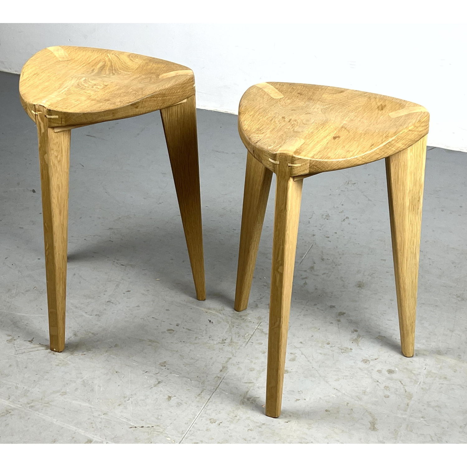 Pair American Craft Stools Shaped 2ff032