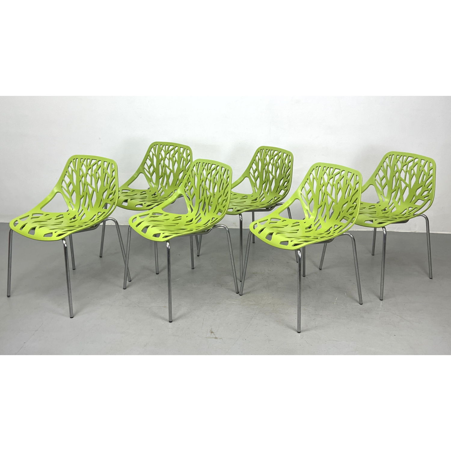 Set 6 Plastic and Chrome Stacking Chairs.
