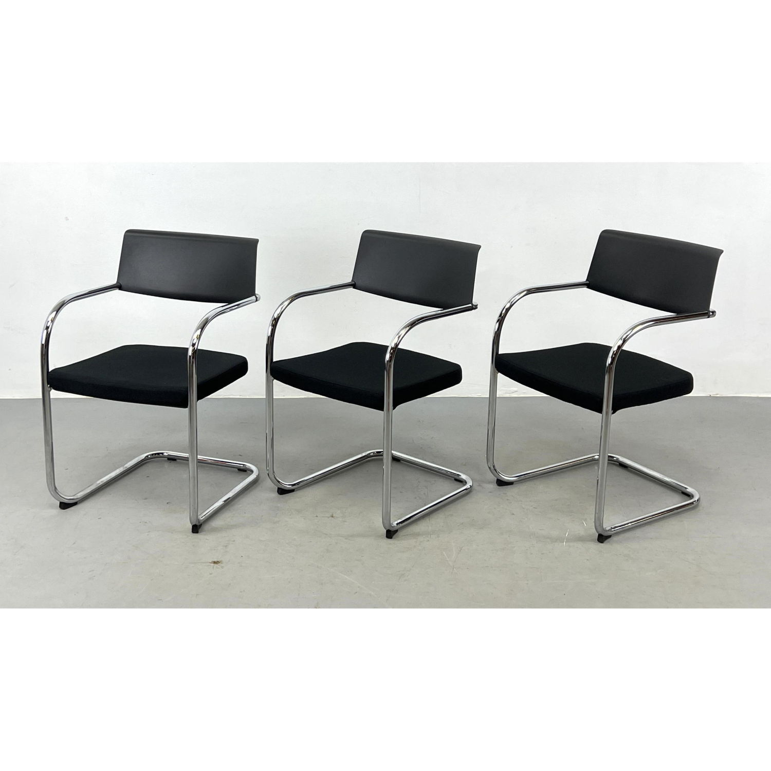 3pc KNOLL Office Arm chairs with 2ff0dd