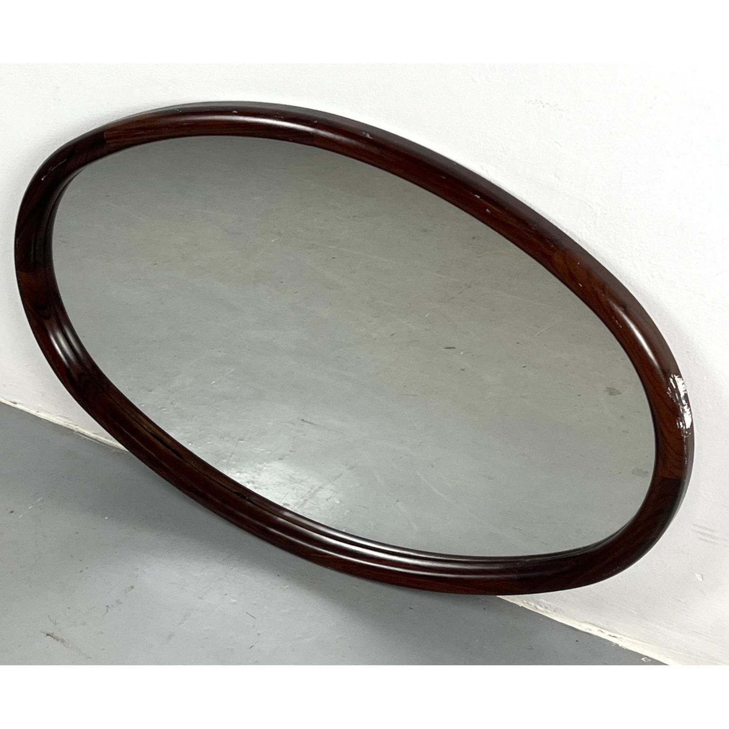 Vildbjerg Oval rosewood mirror 2ff0e6