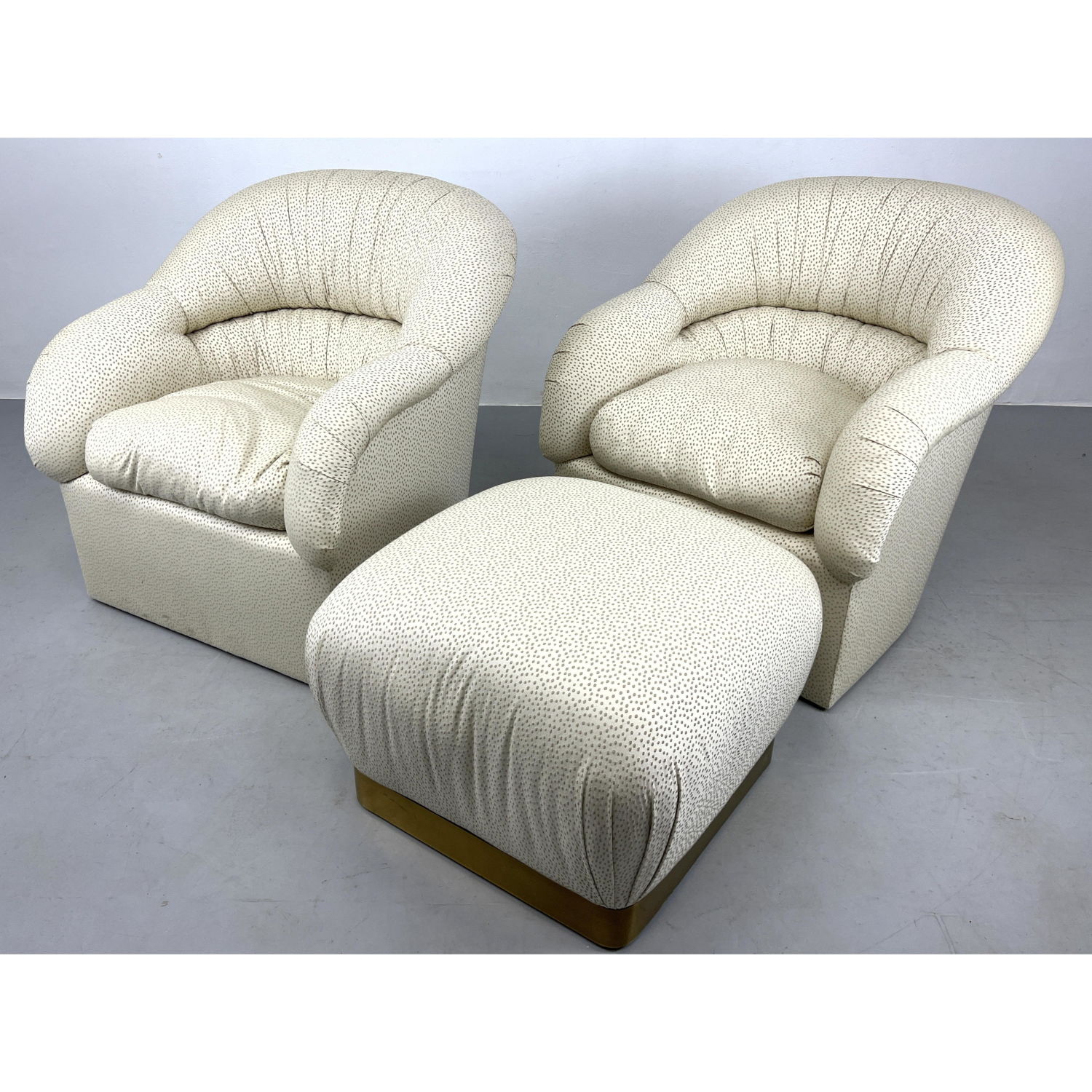 3pc Living room seating. Pair of