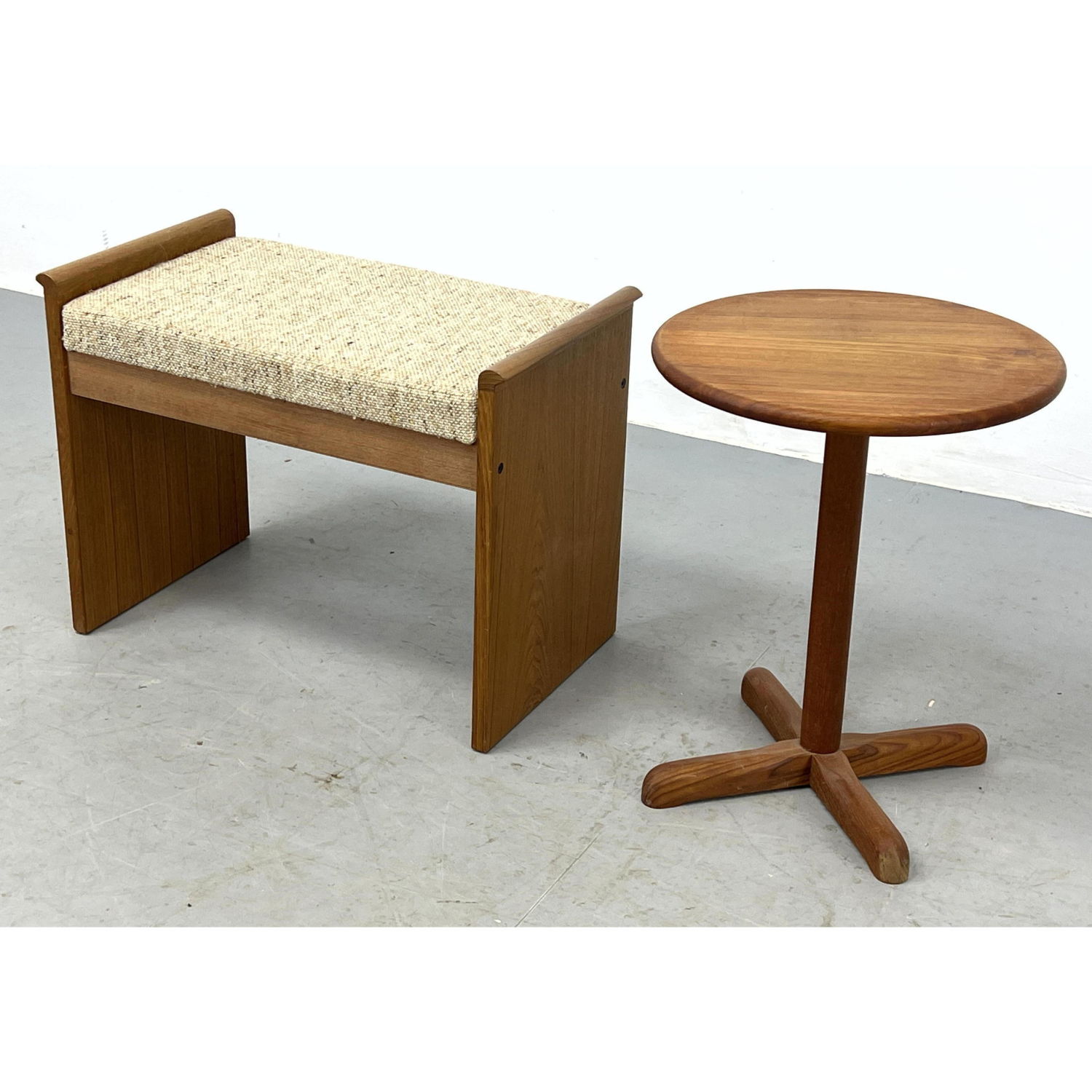 2pc Danish modern teak. Small round