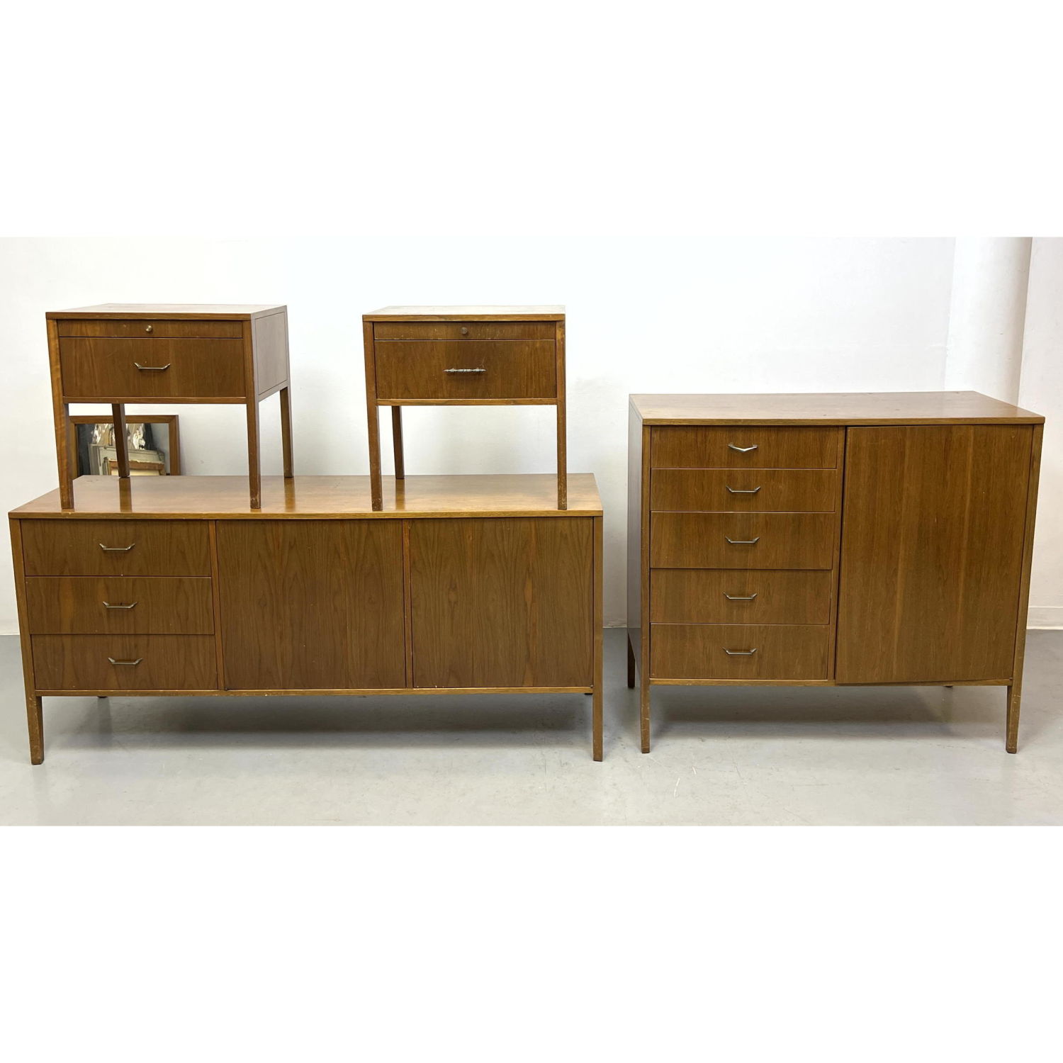 5pc FURNETTE American Modern Bedroom