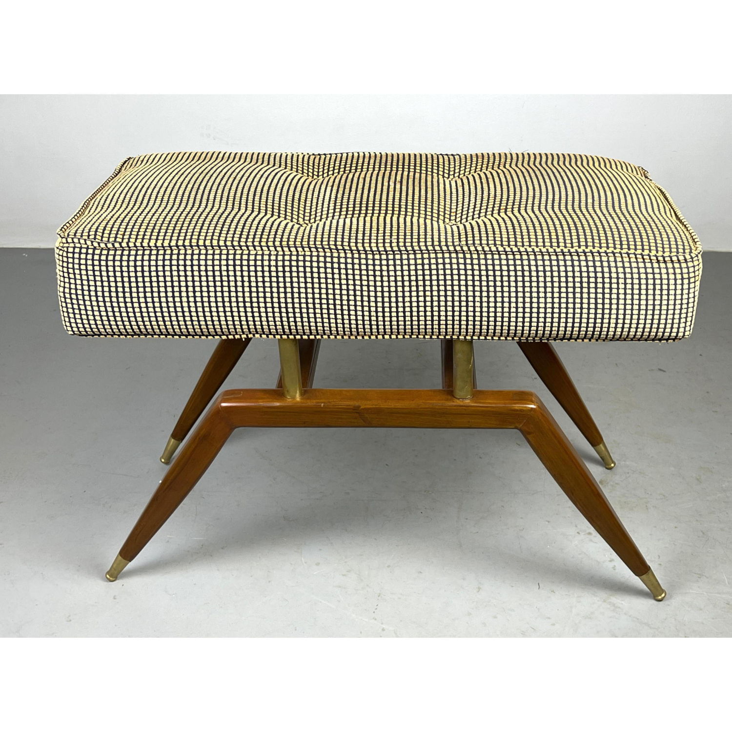 Italian Style Angled Leg Bench 2ff3e2