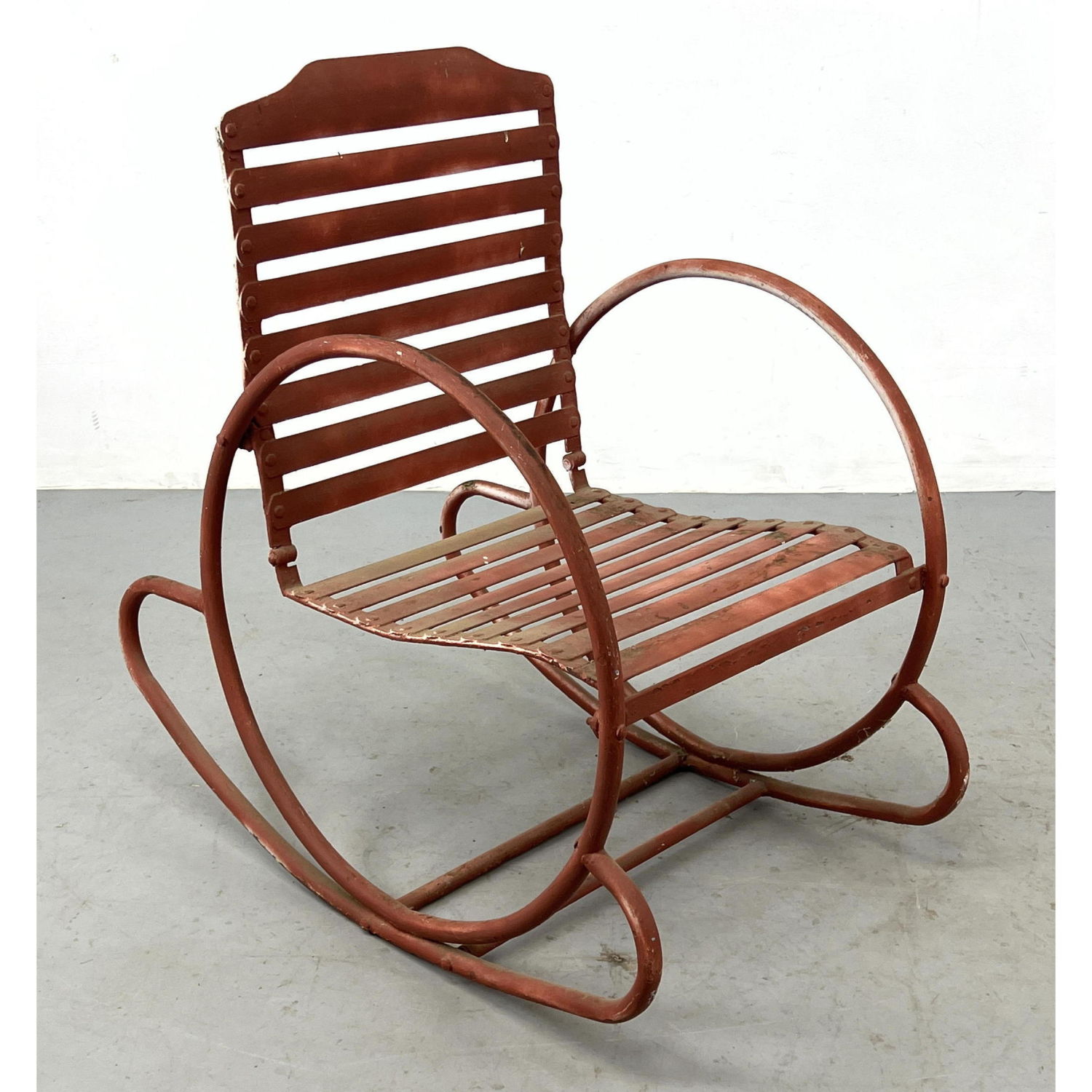 Stylish Art Deco Outdoor Rocker  2ff3fd