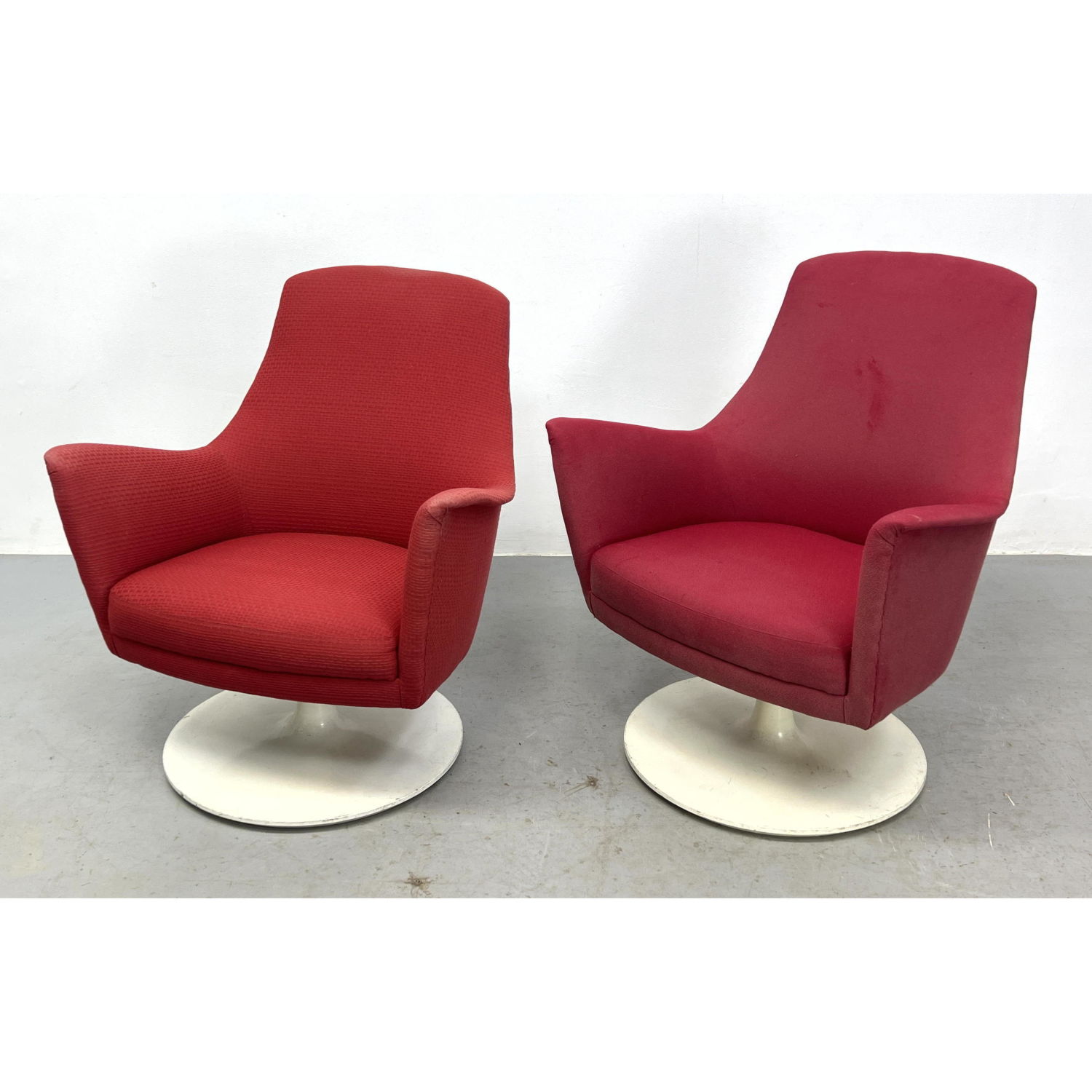 Pr Red Upholstered Swivel Lounge 2ff41e