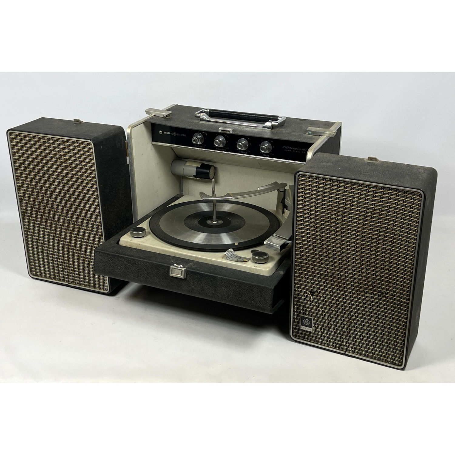 Vintage Portable Stereo System 2ff4b7