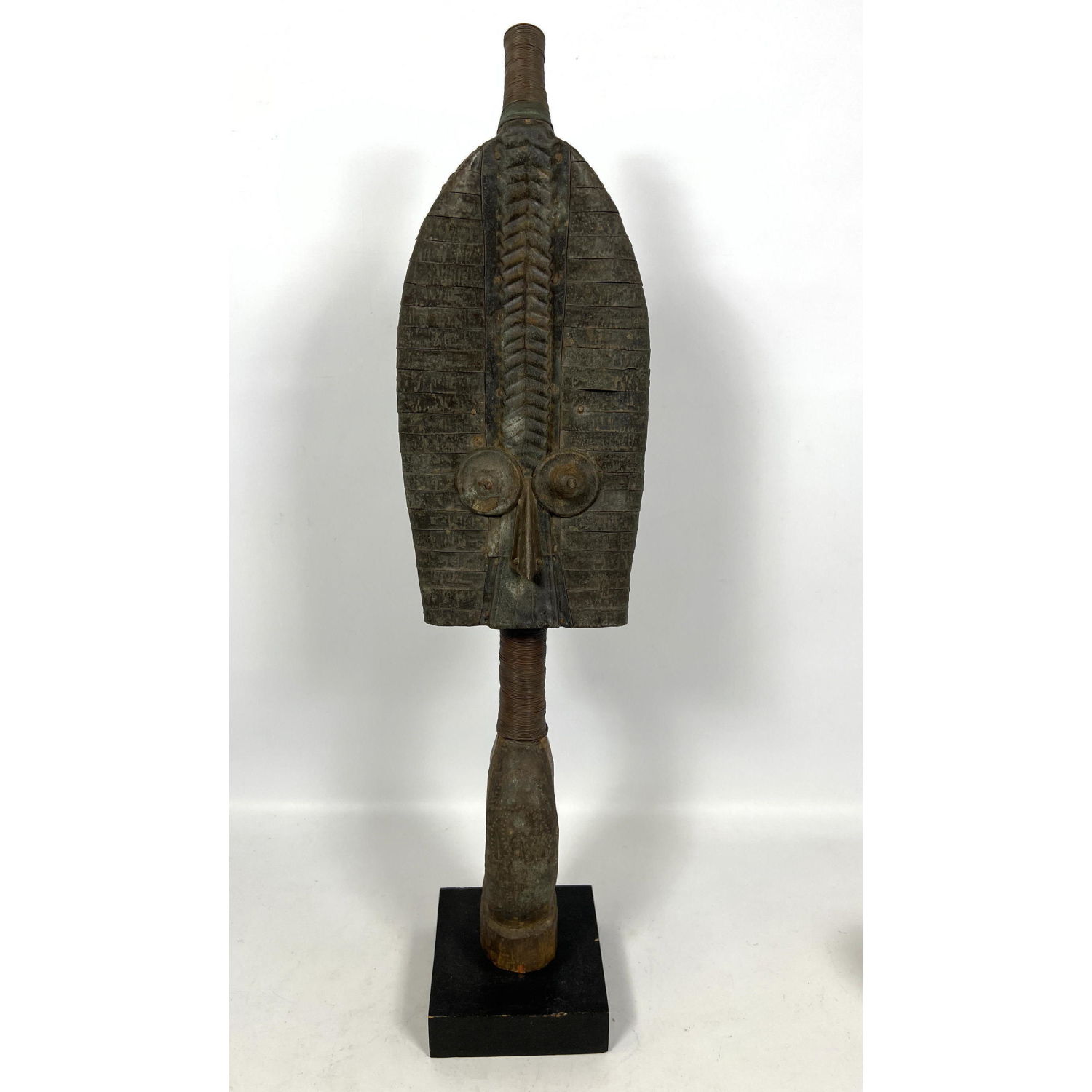 African Totem Figure Sculpture 2ff4c7