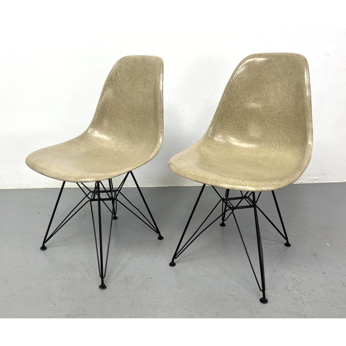 Pair Eames Herman Miller Shell 2ff763