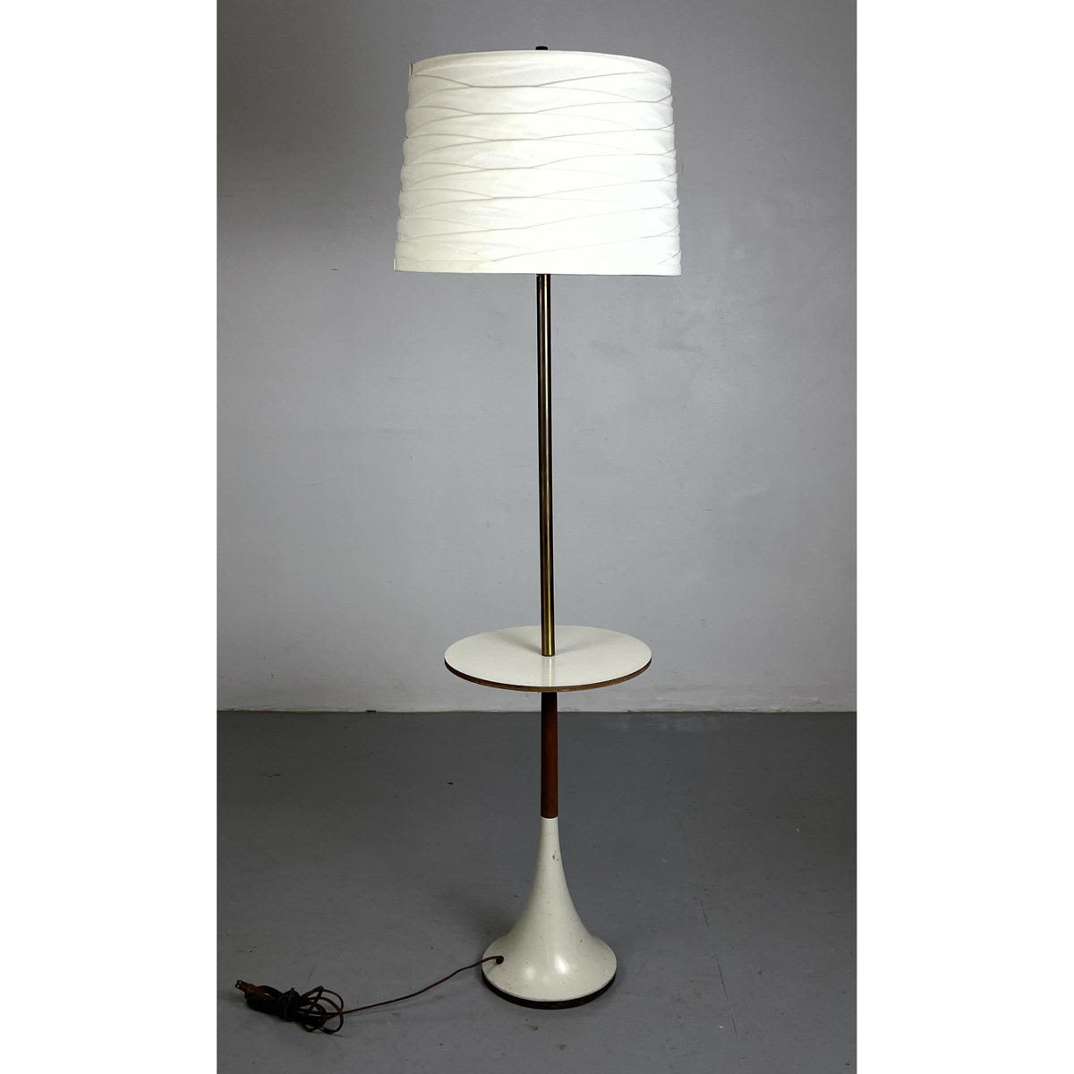 Modernist Tulip Base Floor Lamp  2ff7c0