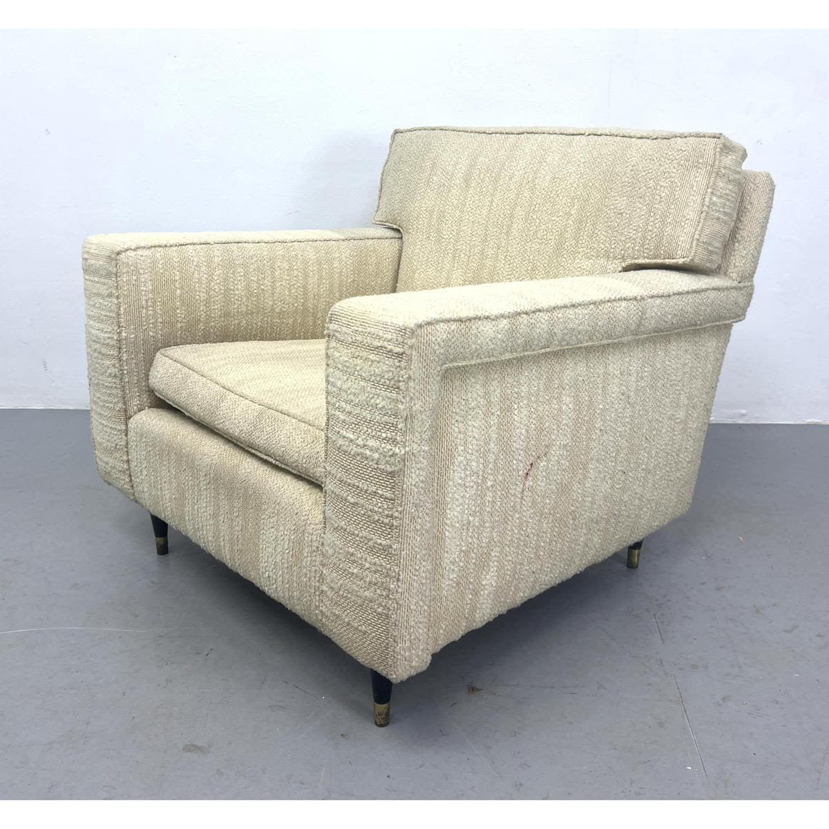 Modernist Upholstered Lounge Chair  2ff893