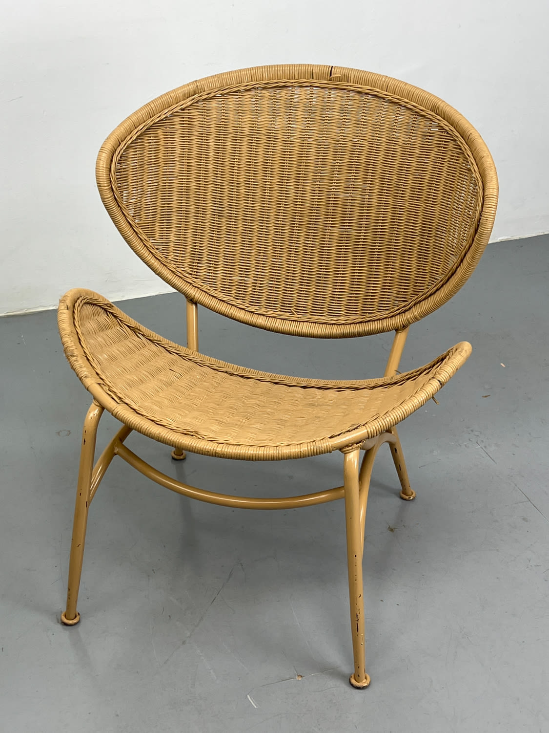 Rattan and Metal Orange Slice Chair  2ff88e