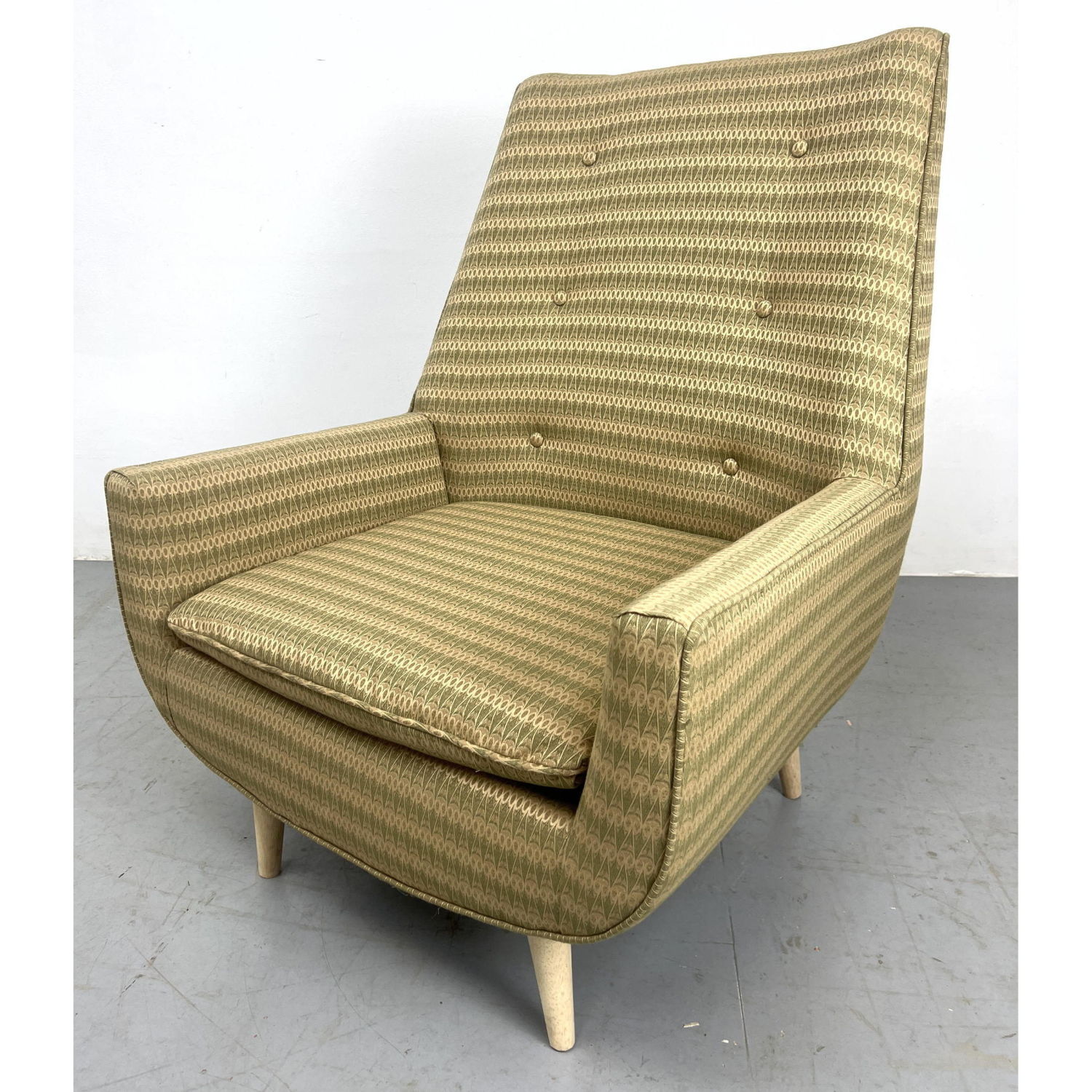 Modernist Tall Angled Back Lounge