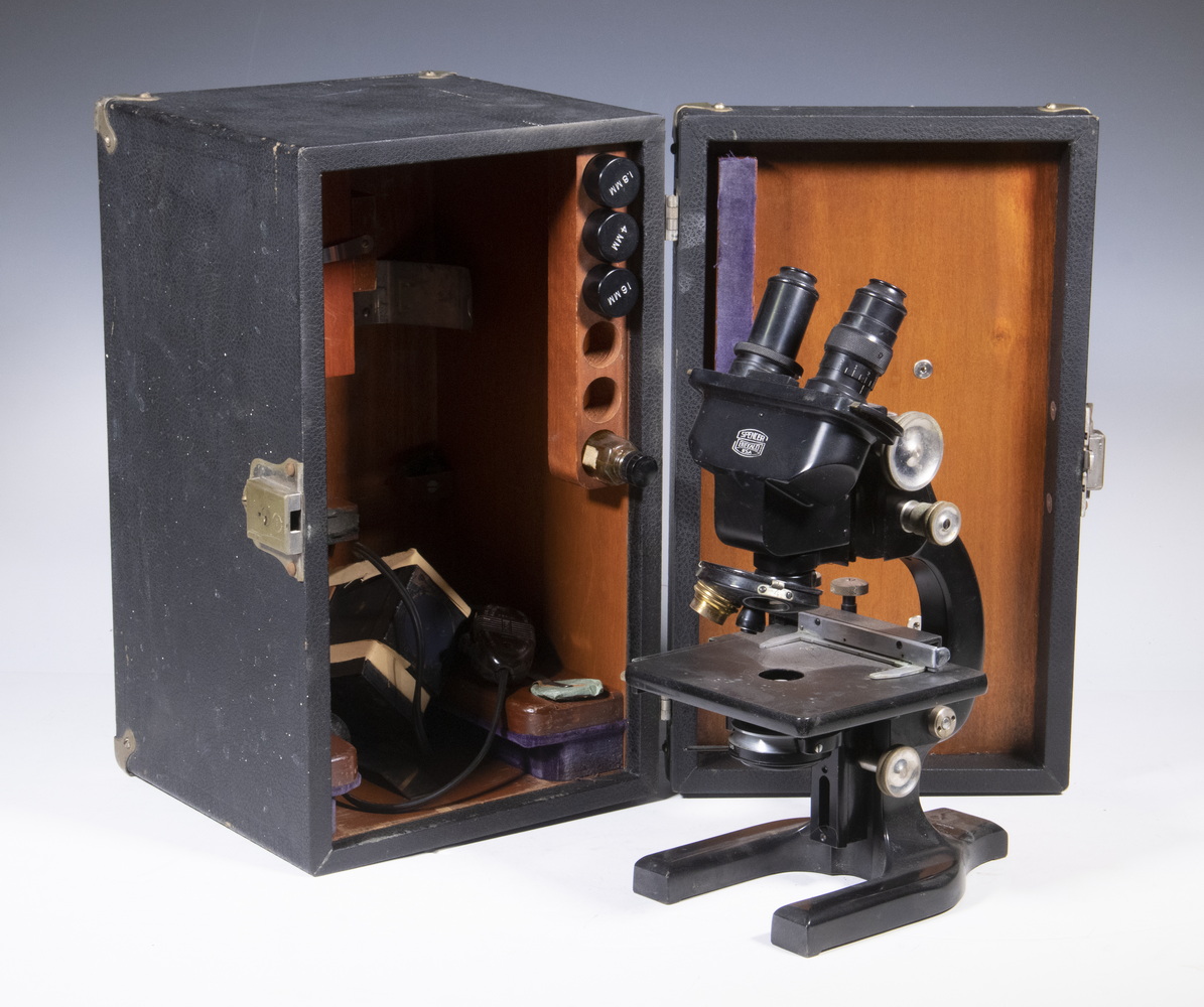 CASED SPENCER BINOCULAR MICROSCOPE,