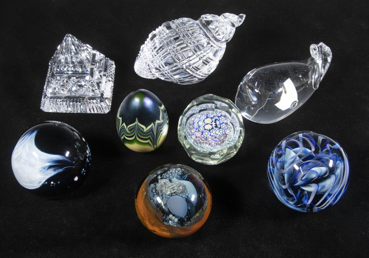 ART GLASS PAPERWEIGHT COLLECTION