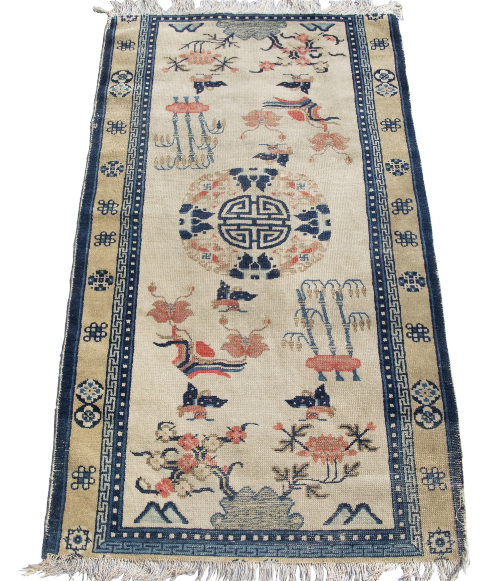 CHINESE DECO RUG (2'6" X 4'7")