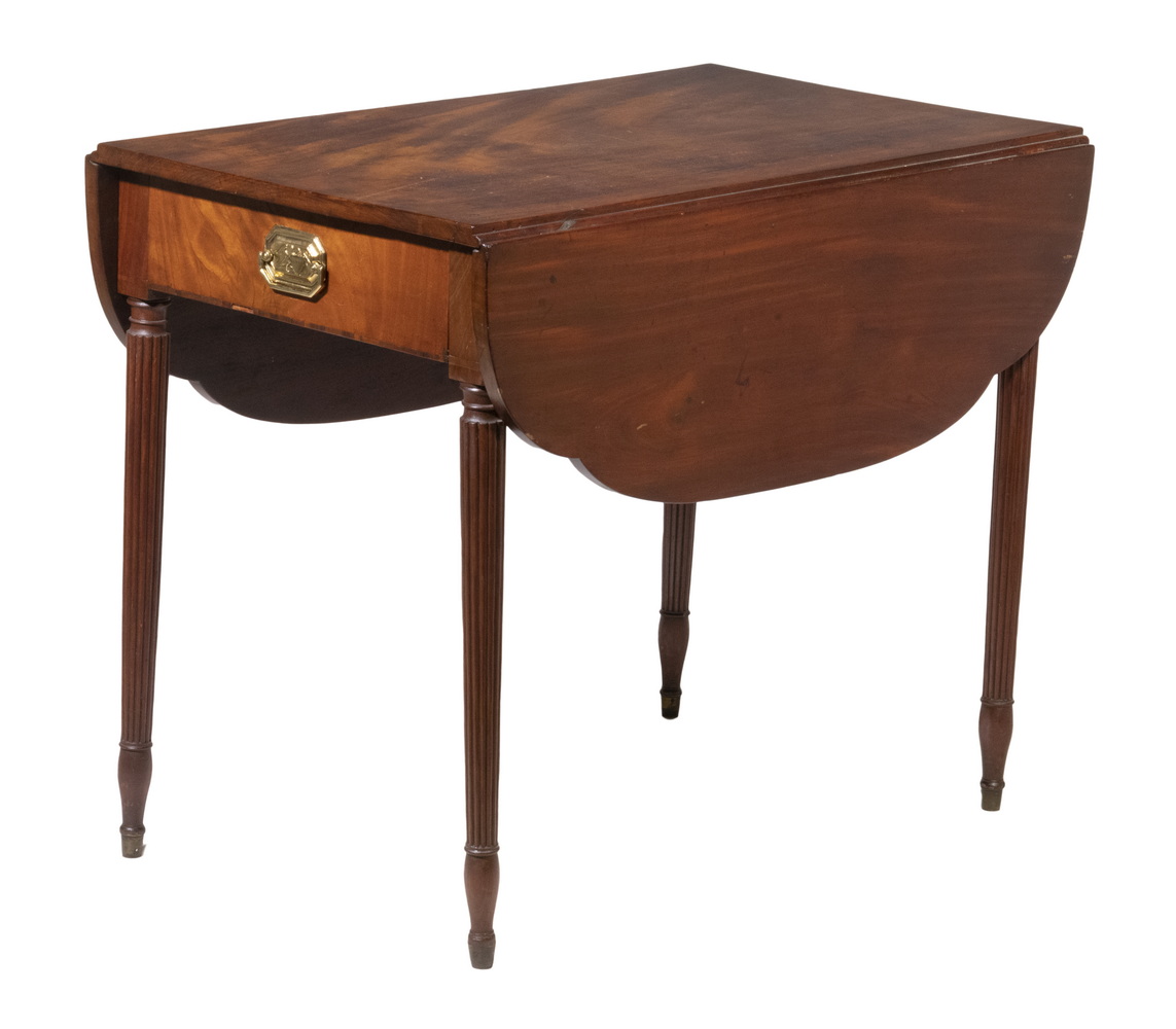 FEDERAL MAHOGANY PEMBROKE TABLE