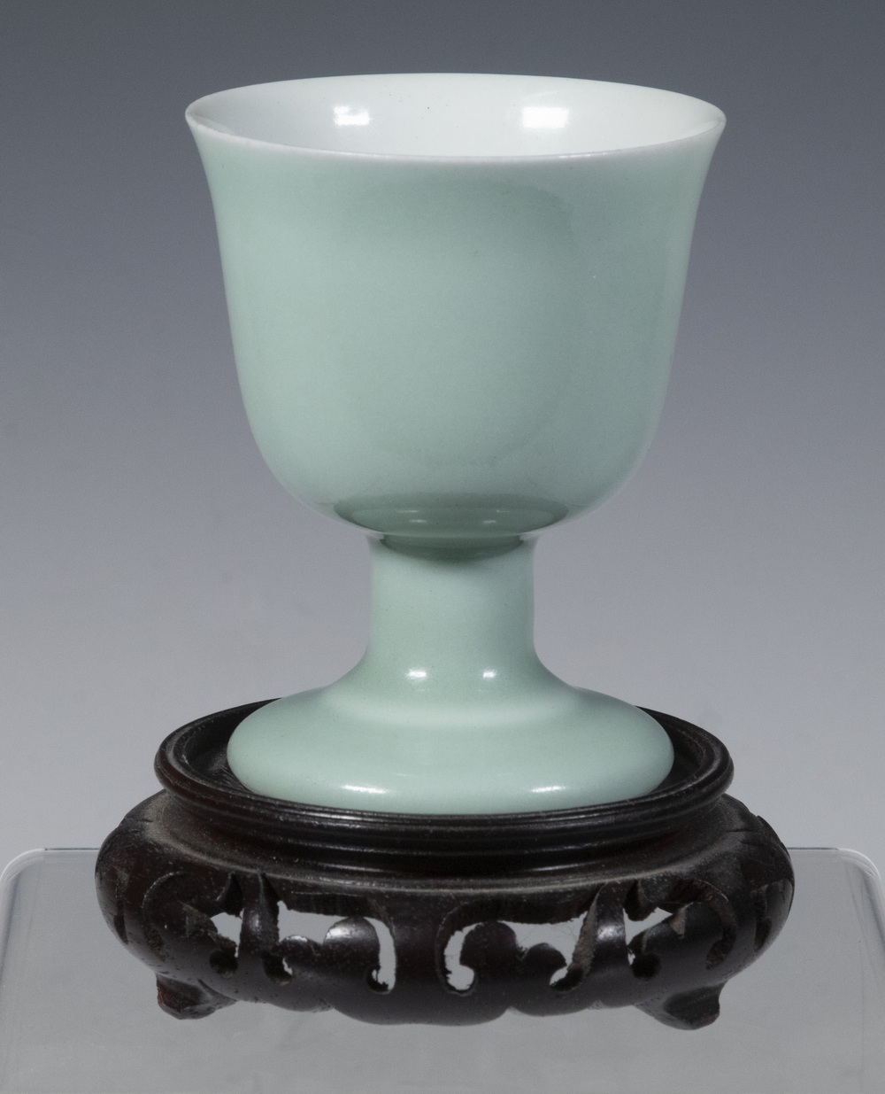 18TH C CHINESE STEM CUP Qing Period 30234e