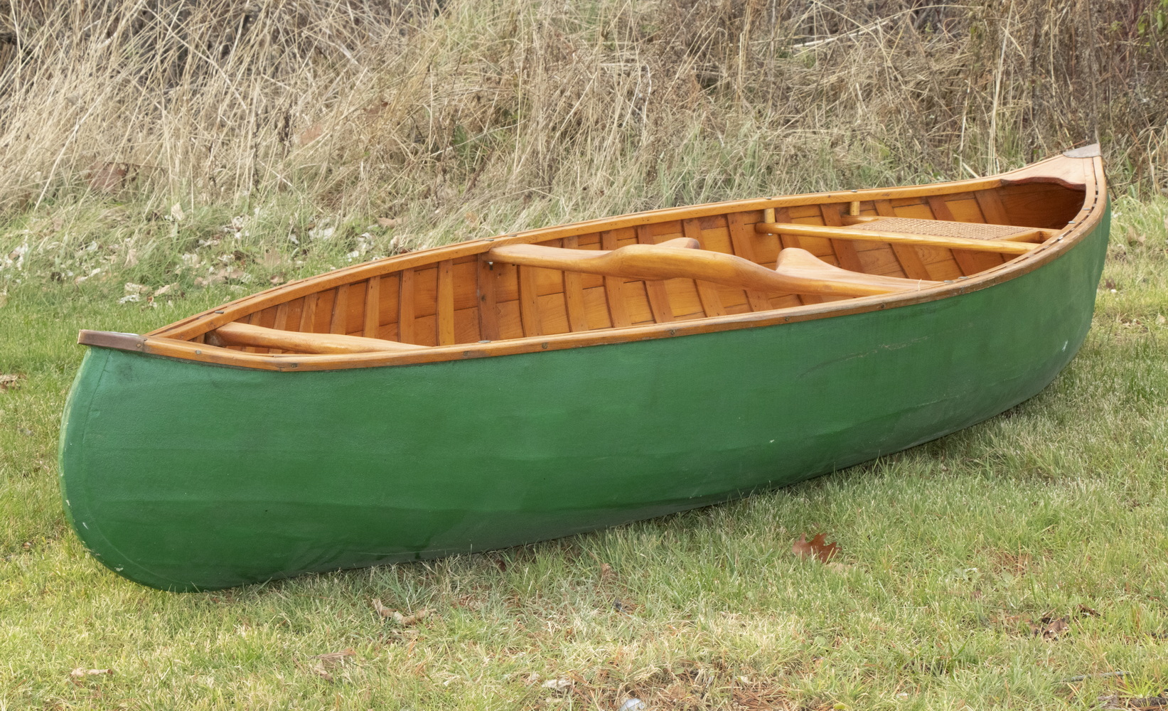 HAND MADE GREEN PAINTED CANOE FROM 3023a5