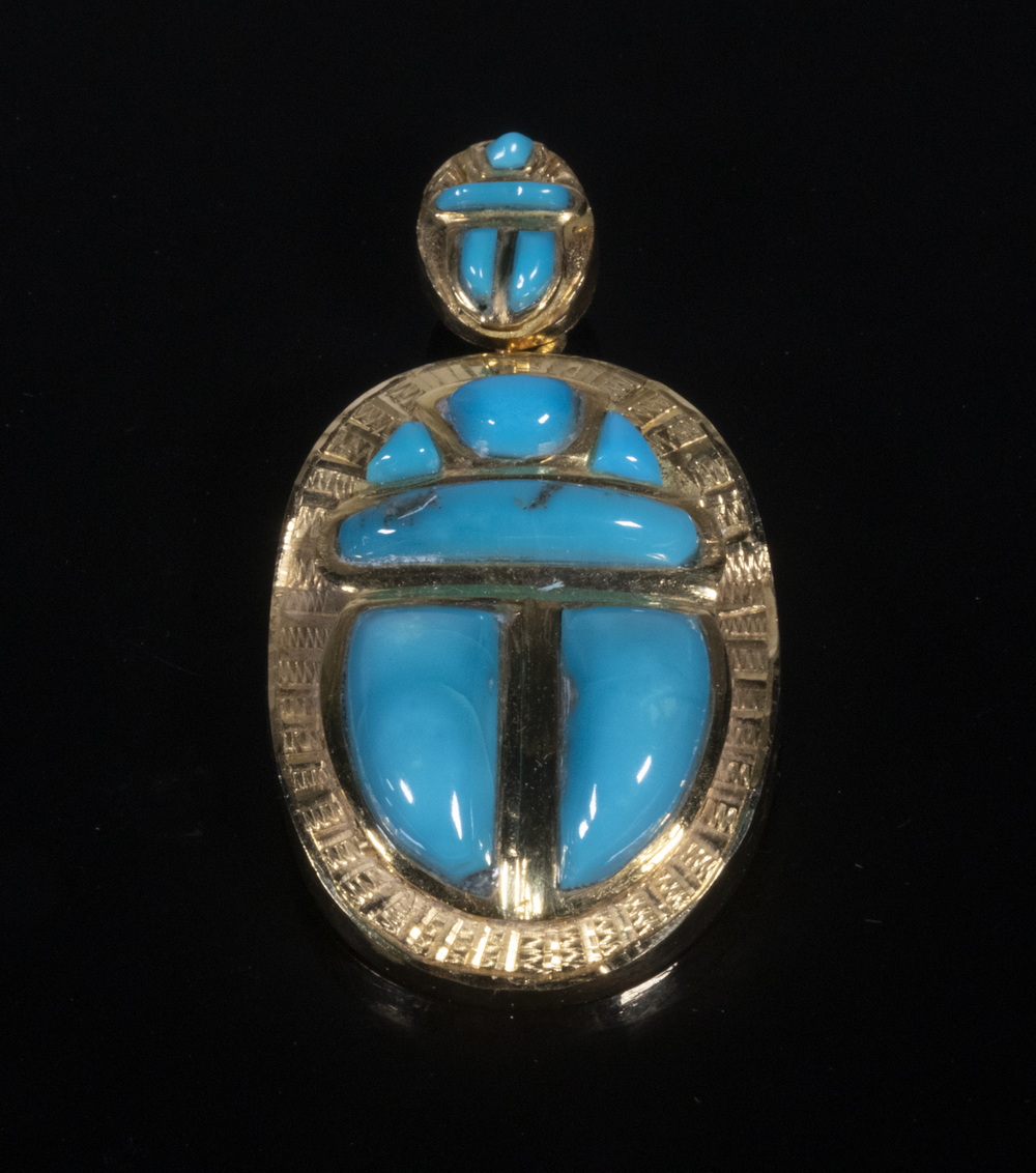 EGYPTIAN SCARAB FORM PENDANT 18K 302417