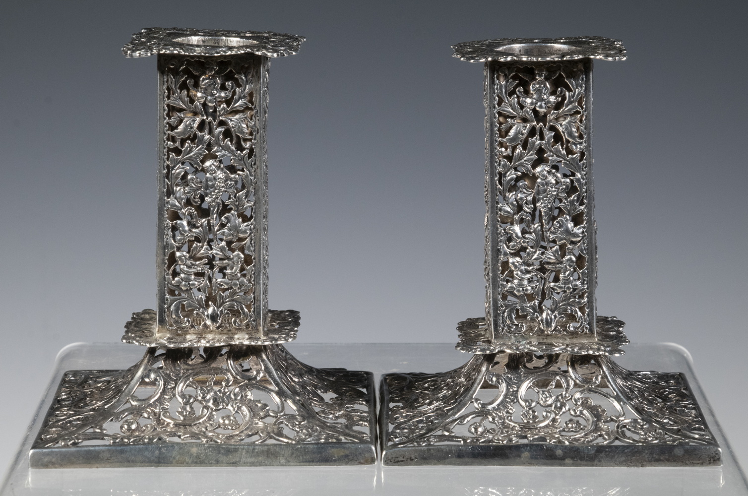 PR ENGLISH STERLING SILVER CANDLESTICKS 30246f