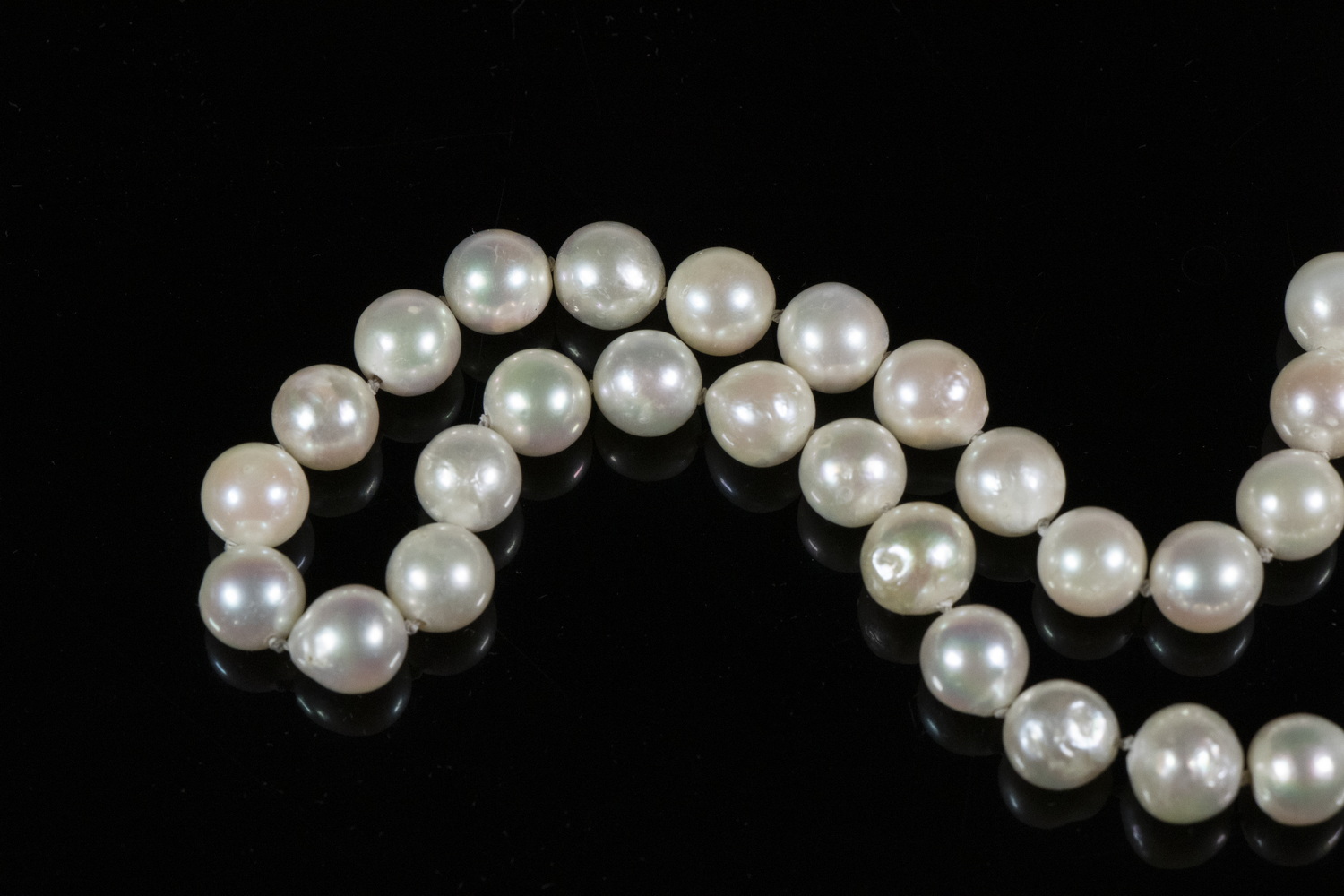 PEARL NECKLACE Single Strand Necklace