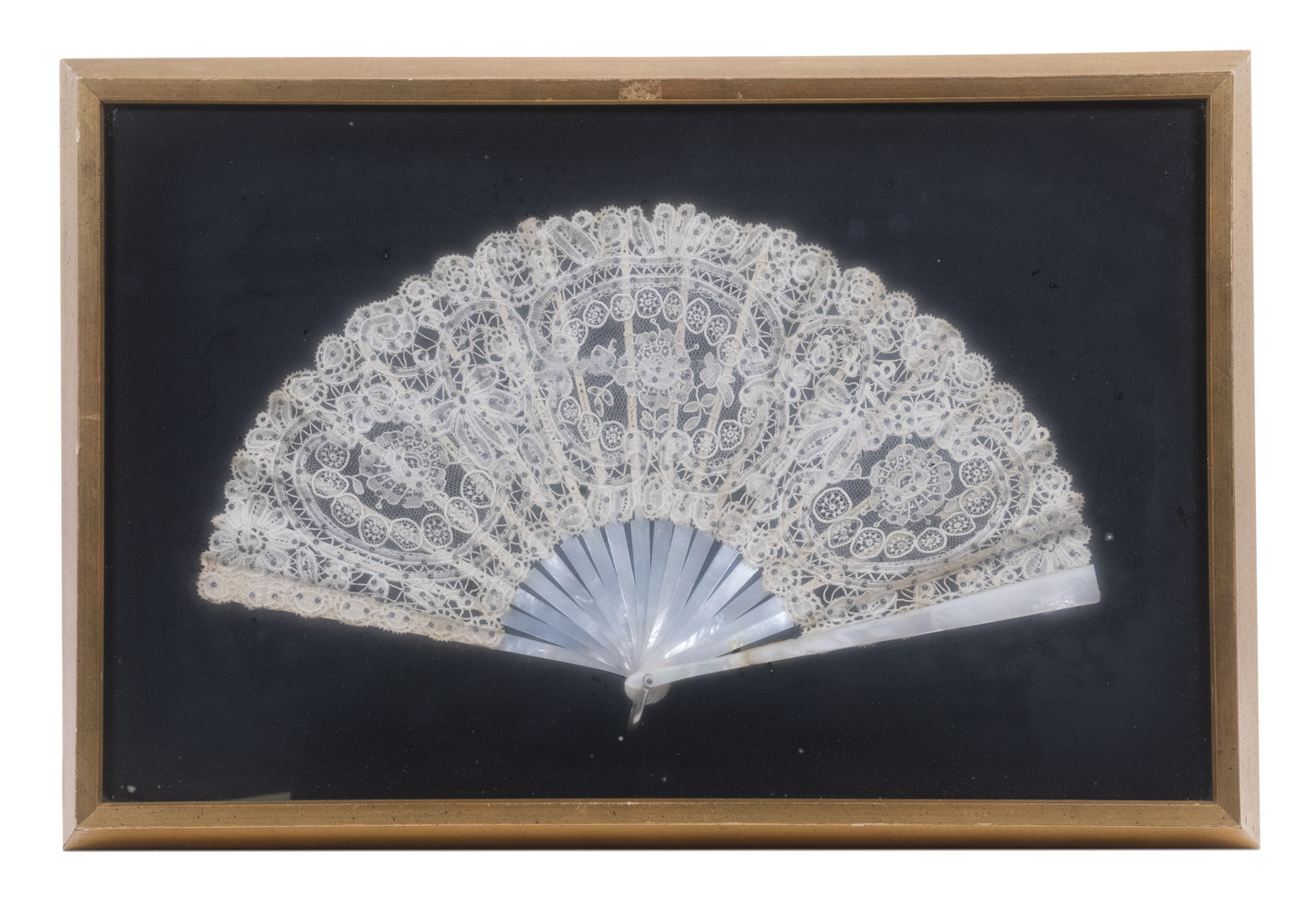 19TH C FRENCH FOLDING HANDFAN 302639