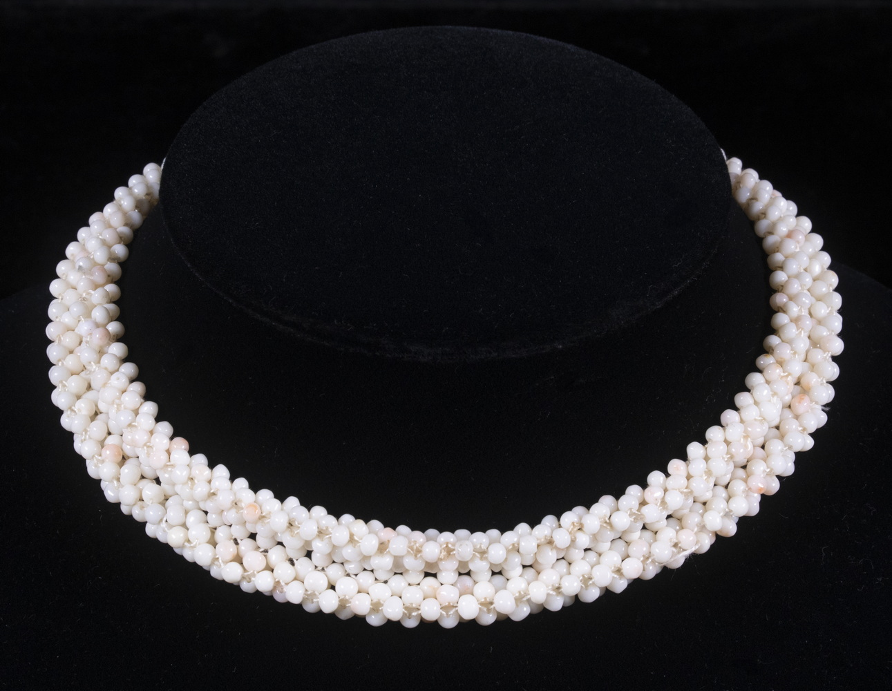 C. 1920 CHINESE WHITE CORAL NECKLACE