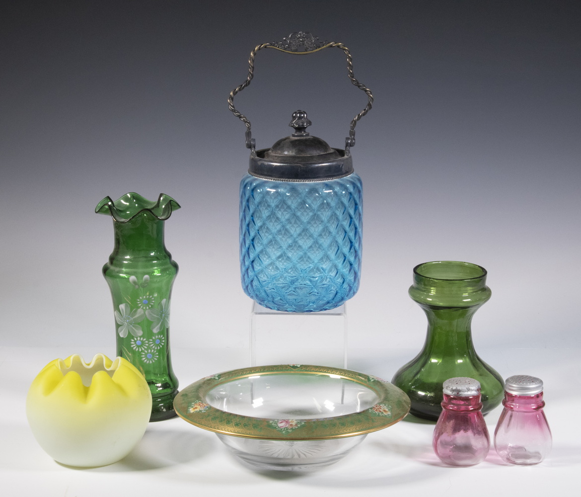 DECORATIVE GLASS LOT 7 Pieces 30271b