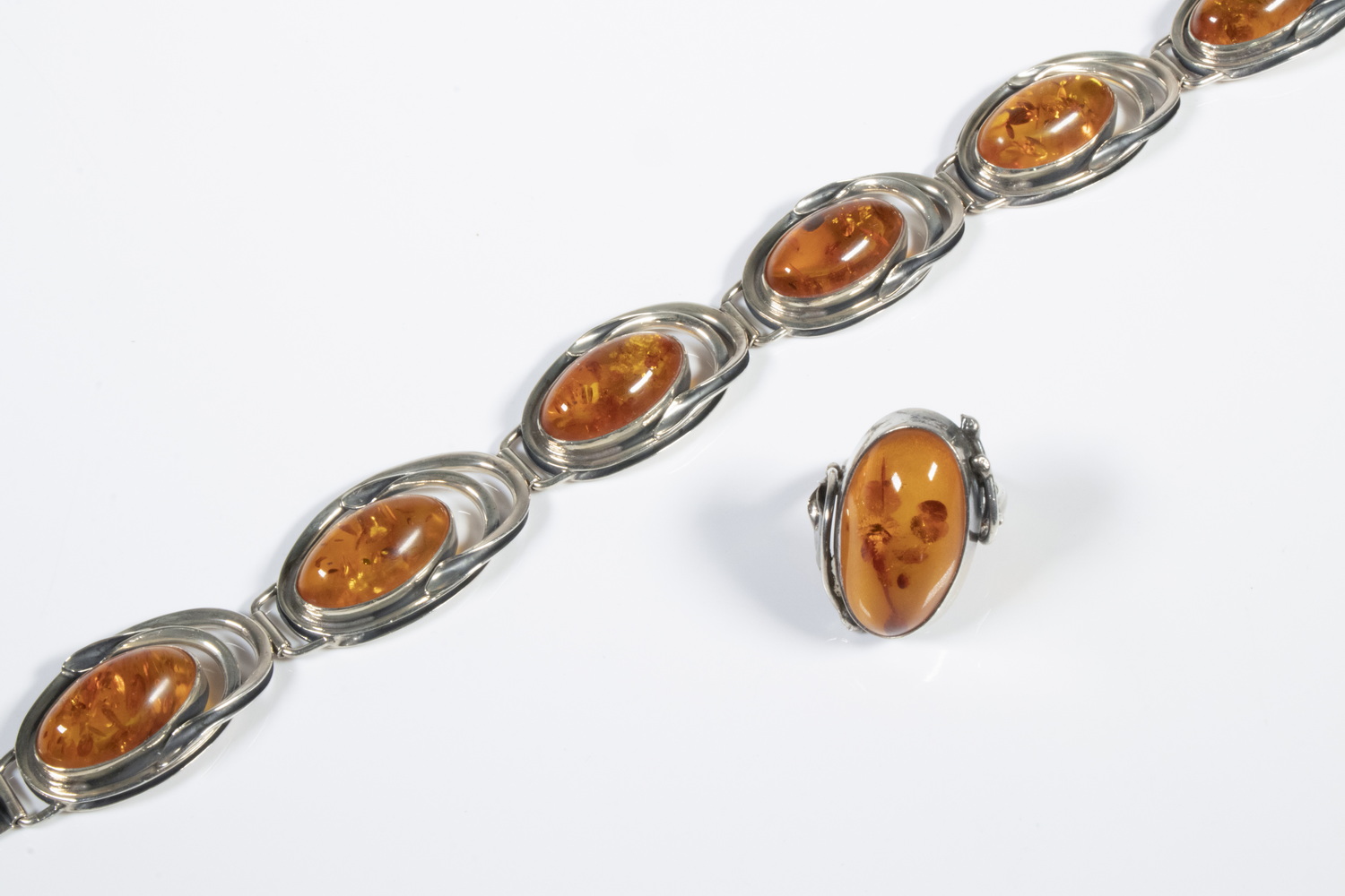 SILVER AMBER JEWELRY SUITE 2  302730