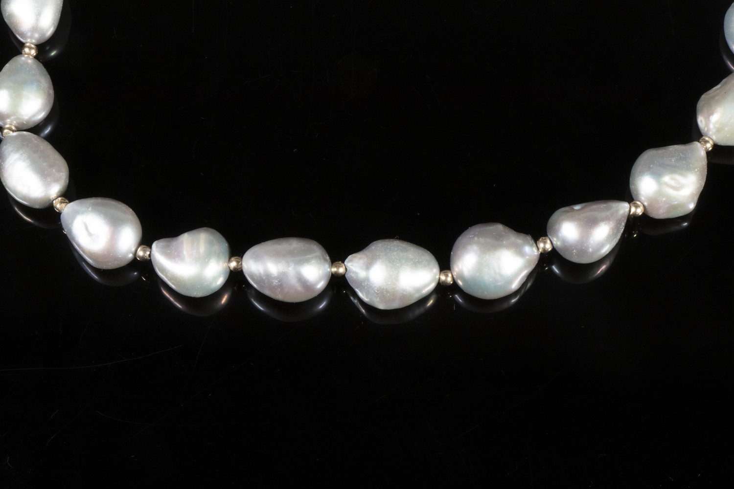 14K GOLD & BAROQUE PEARL NECKLACE